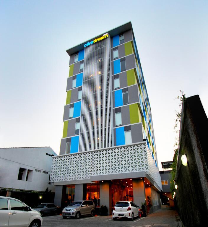 Hotel Citradream Semarang Esterno foto