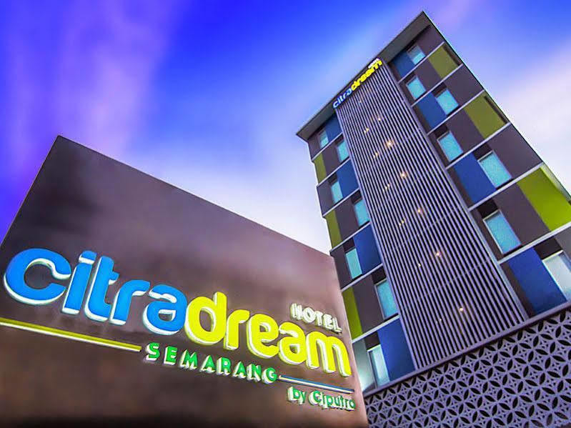 Hotel Citradream Semarang Esterno foto